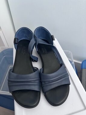 Tryst Navy Blue Open-Toe Slingback Sandals